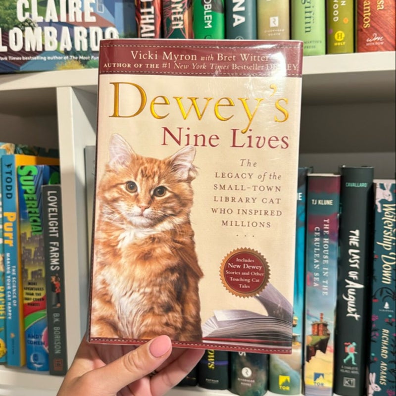 Dewey's Nine Lives