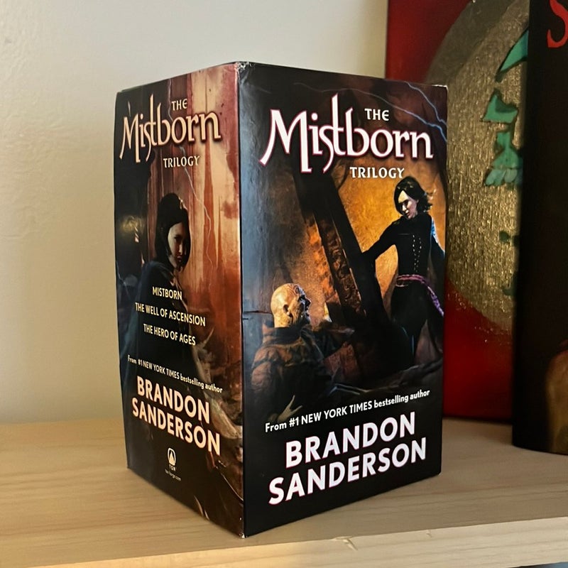 Mistborn Boxed Set I: Mistborn, The Well of Ascension, The Hero of