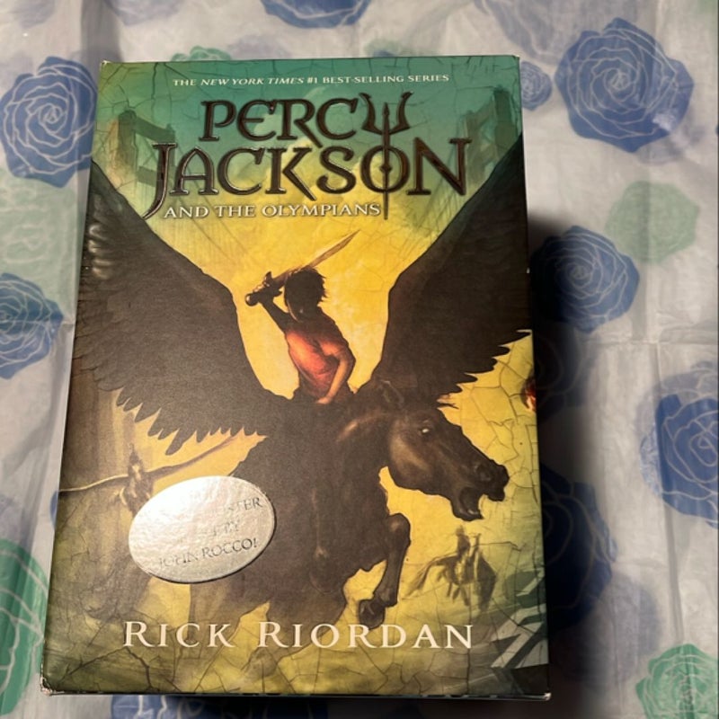 Percy Jackson and the Olympians 5 Book Paperback Boxed Set (new Covers No poster)