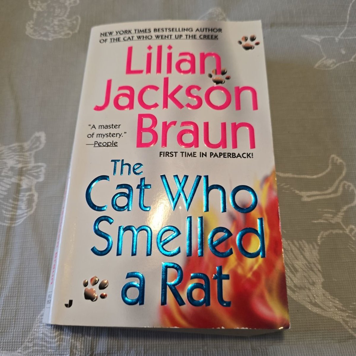The Cat Who Smelled a Rat by Lilian Jackson Braun