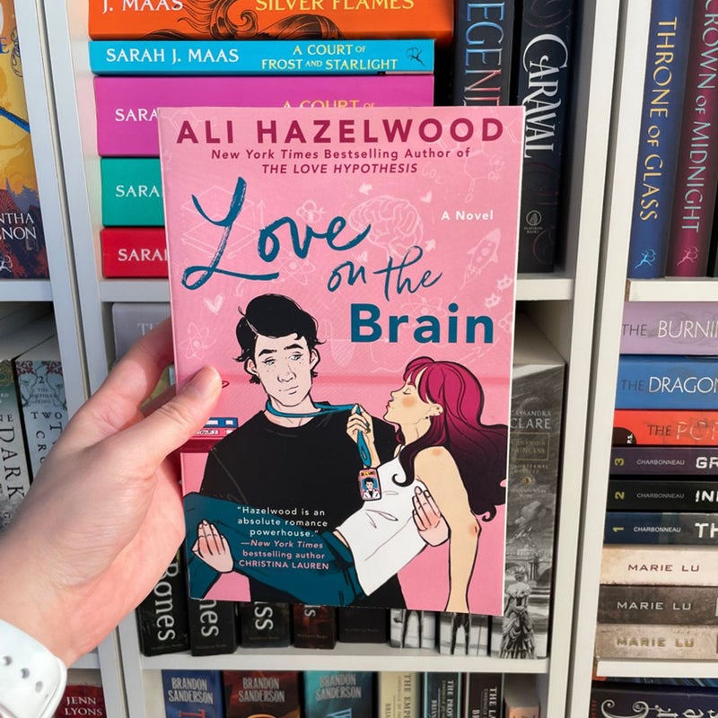 Love on the Brain by Ali Hazelwood, Paperback | Pangobooks