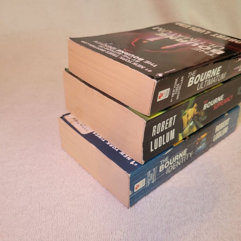 The Bourne Trilogy 3 Book Set