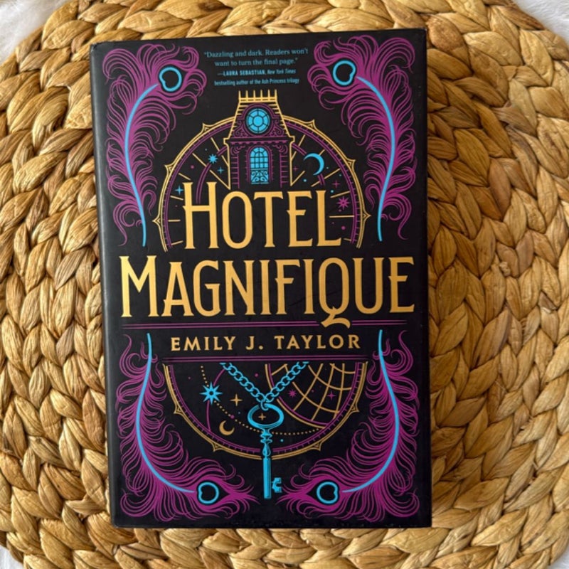 Hotel Magnifique