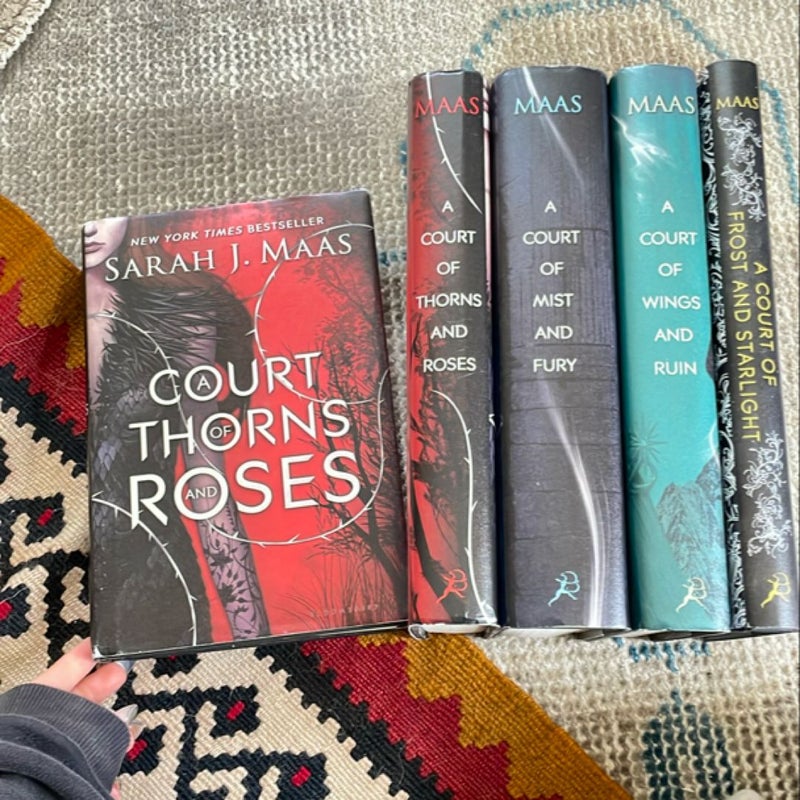 A Court of Thorns and Roses set