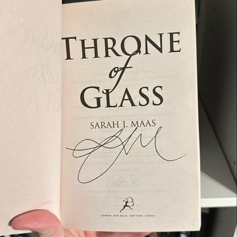 Throne of Glass *signed*