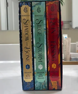 The Shadow and Bone Trilogy Boxed Set