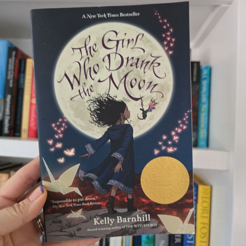 The Girl Who Drank the Moon (Winner of the 2017 Newbery Medal)