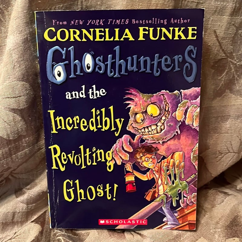 Ghosthunters And The Incredibly Revolting Ghost