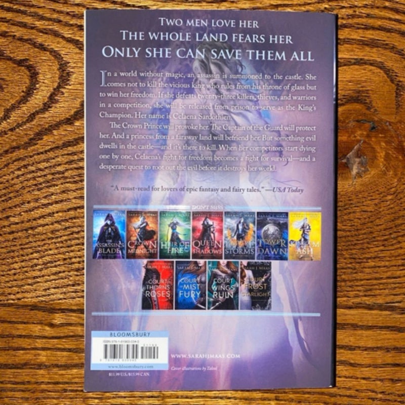 Throne of Glass paper back 