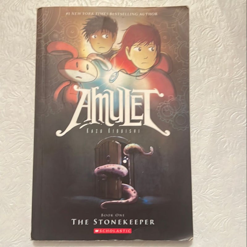 Amulet The Stonekeeper