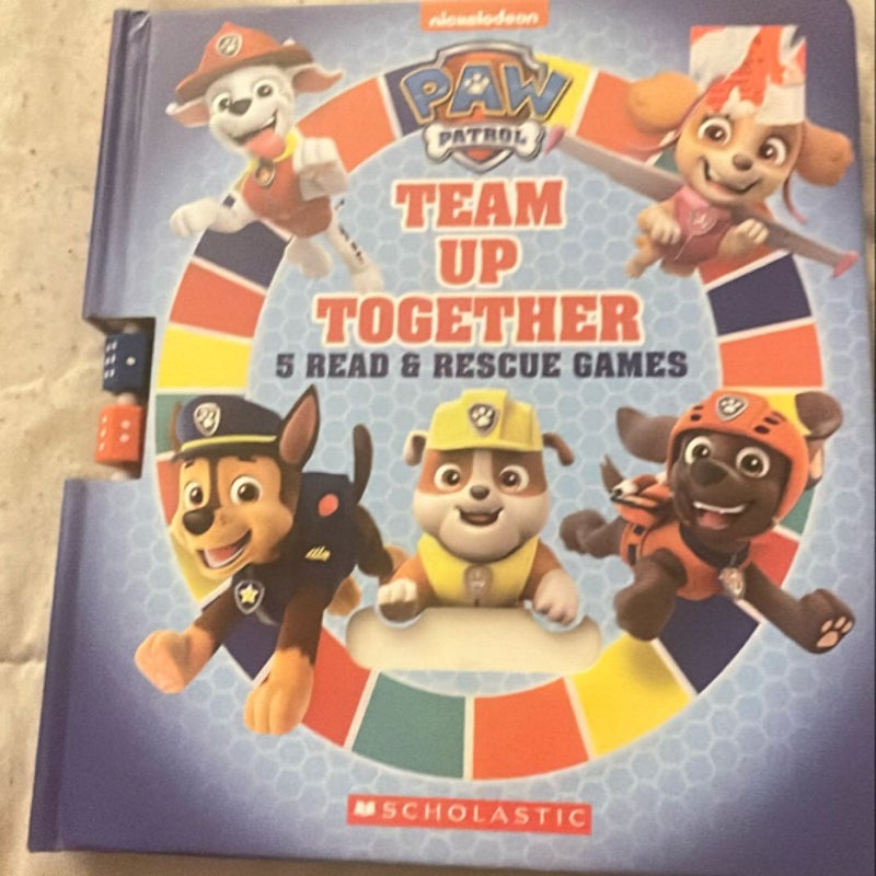 Team up Together: 5 Read and Rescue Games (PAW Patrol) (Media Tie-In)