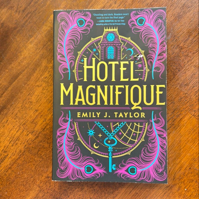 Hotel Magnifique