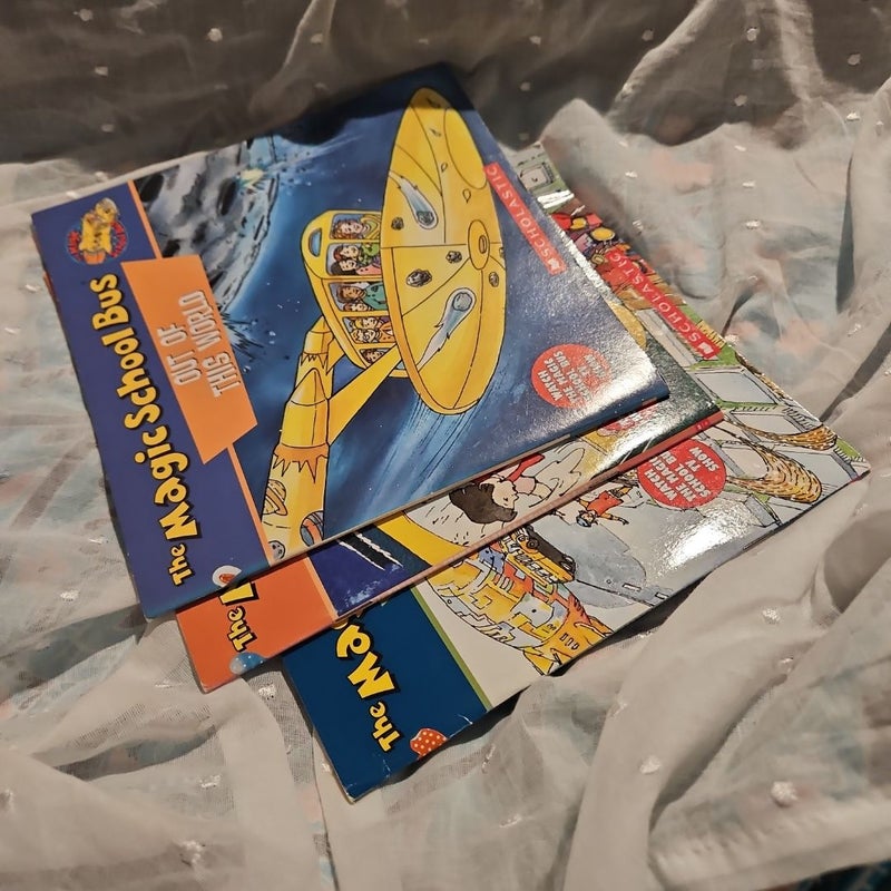 The Magic School Bus Out of This World