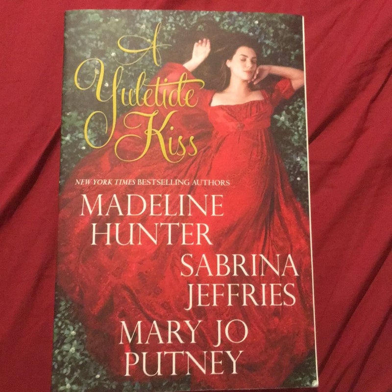 A Yuletide Kiss