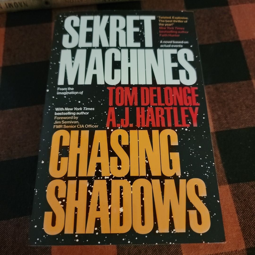 Sekret Machines Book 1: Chasing Shadows