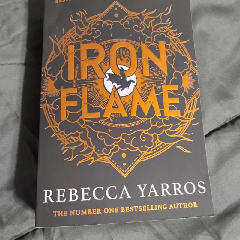 Iron Flame by Rebecca Yarros