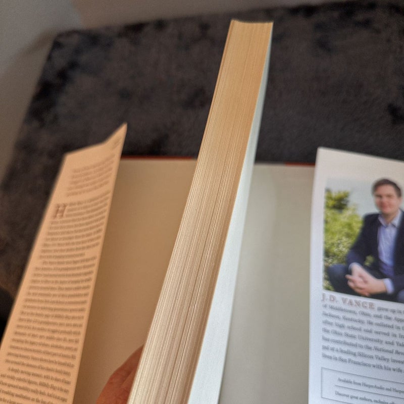 (First Edition) Hillbilly Elegy