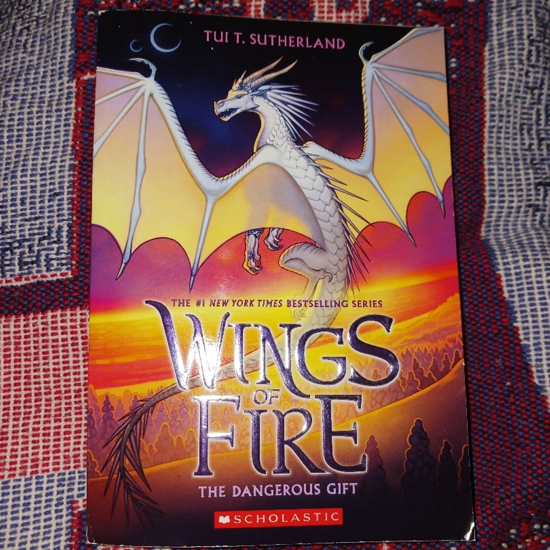 The Dangerous Gift (Wings of Fire #14)