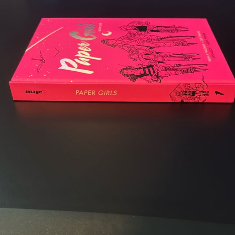 Paper Girls Deluxe Edition Volume 1