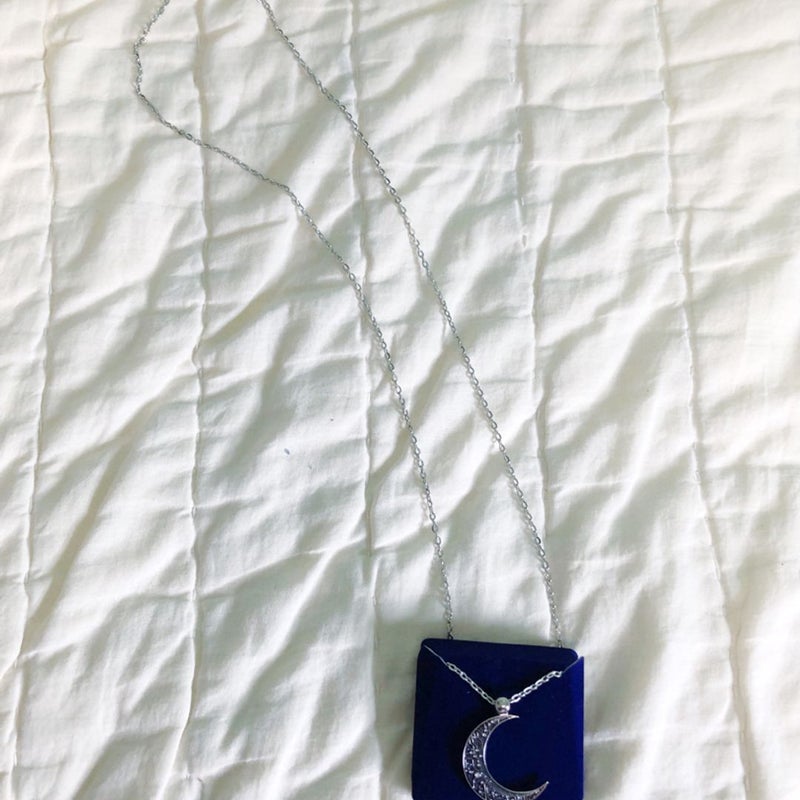 Lunar Chronicles-inspired pendent necklace 