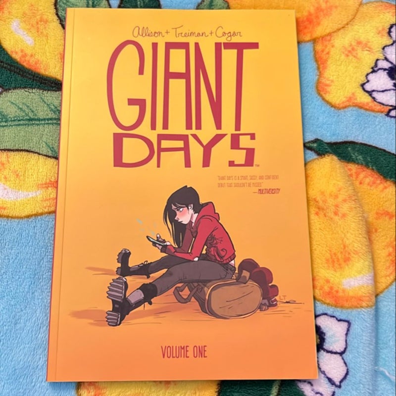 Giant Days Vol. 1