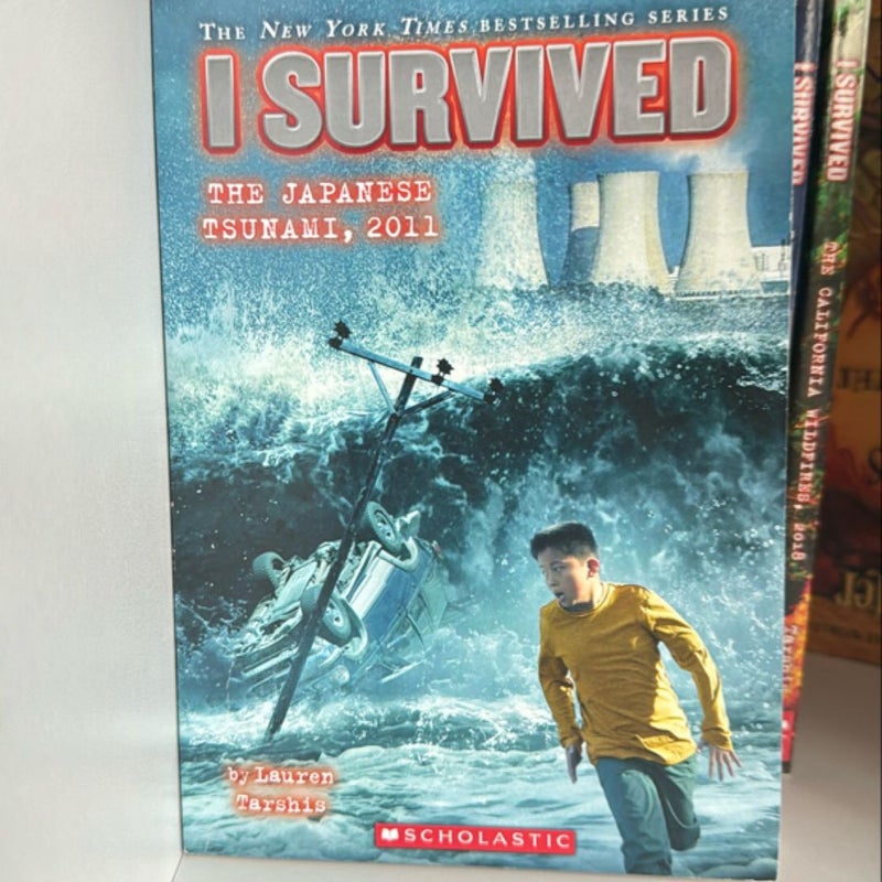 I survived(17 book bundle)