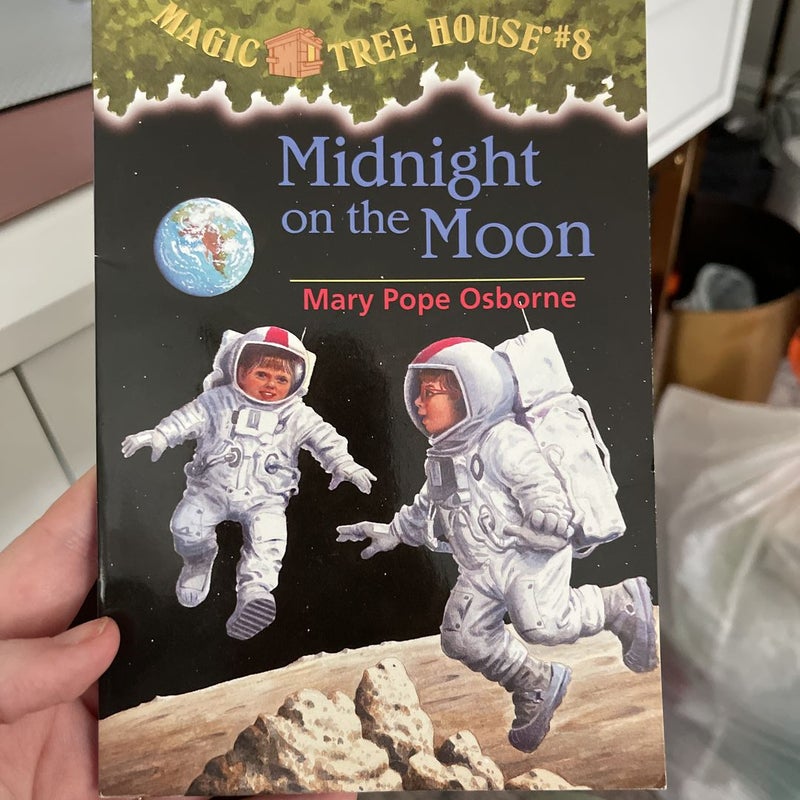 Set of Eleven Magic Treehouse Books