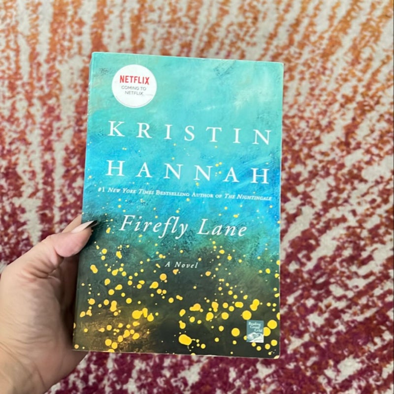 Firefly Lane by Kristin Hannah, Paperback Pangobooks