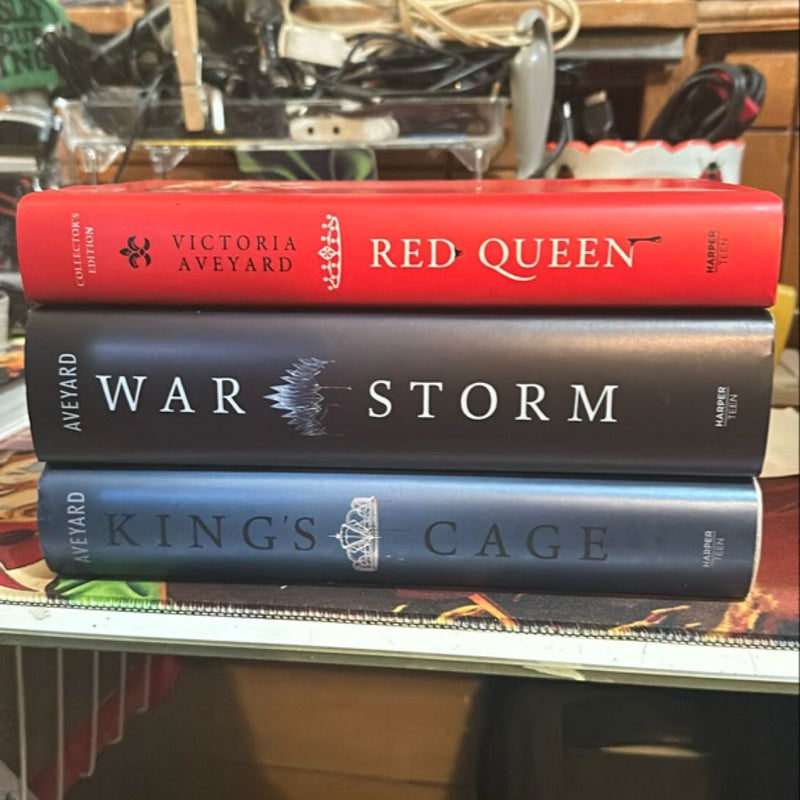 Red Queen Collector's Edition w/ War Storm & Kings Cage