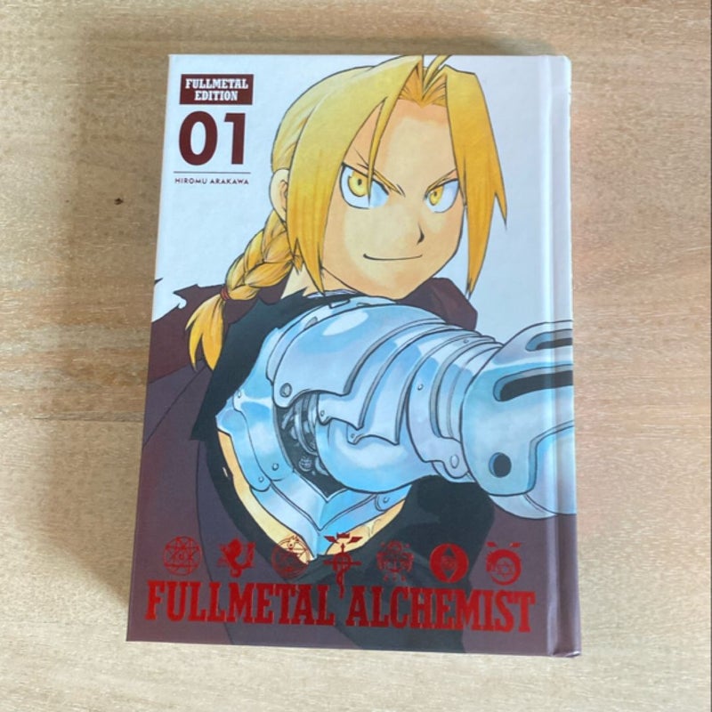 Fullmetal Alchemist: Fullmetal Edition, Vol. 1