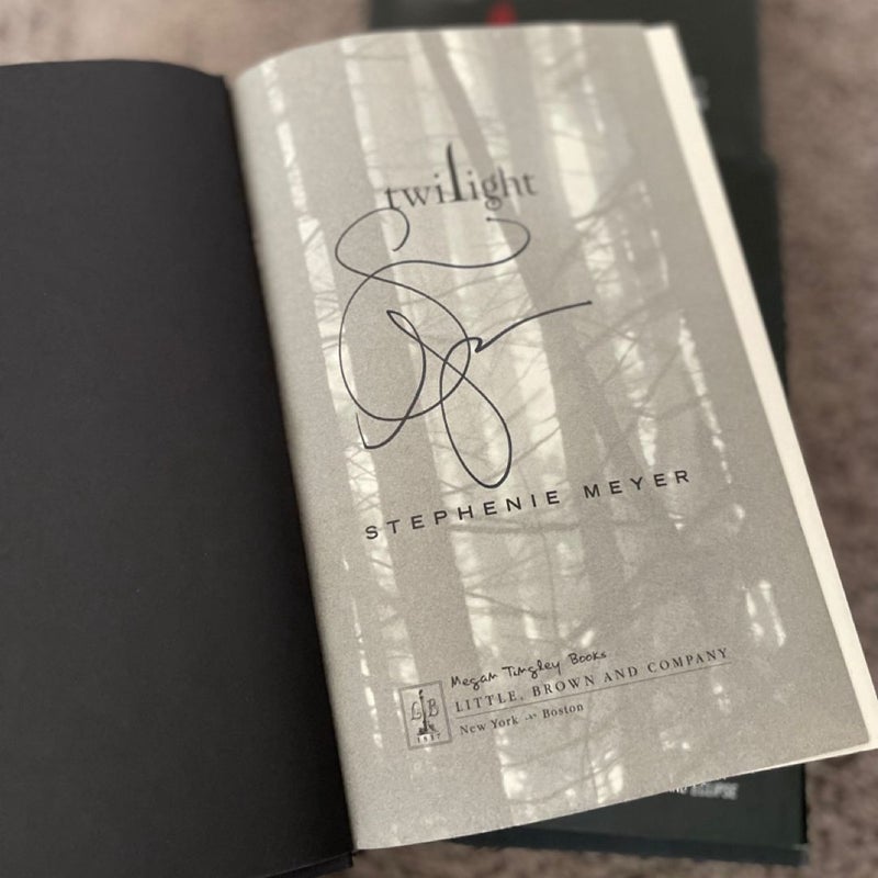 Stephenie Meyer collection: The Twilight Saga and The Host (signed copies)