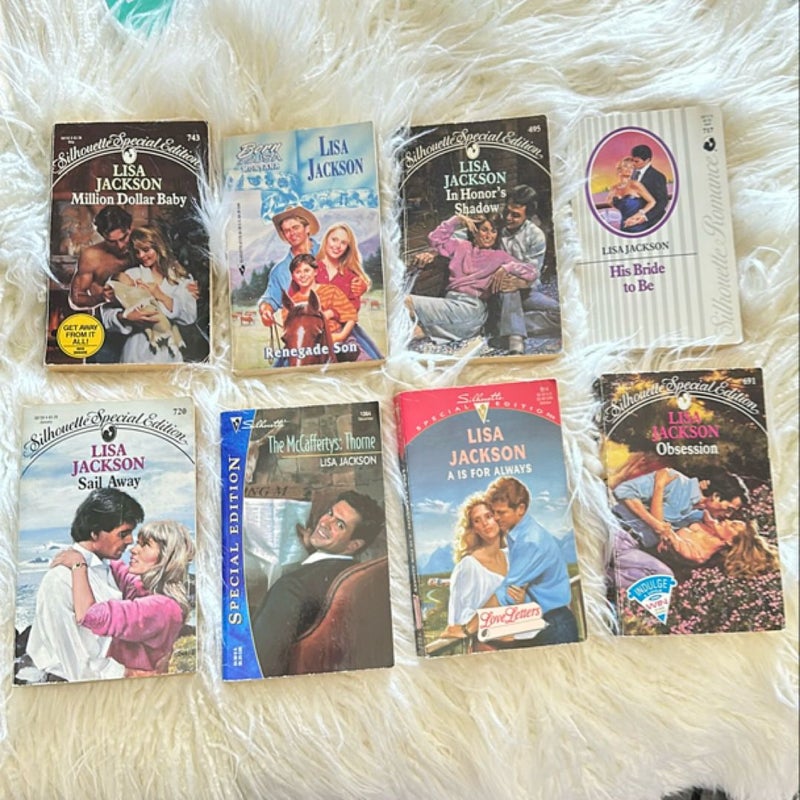 Lot of 8 vintage romance novels by Lisa Jackson 