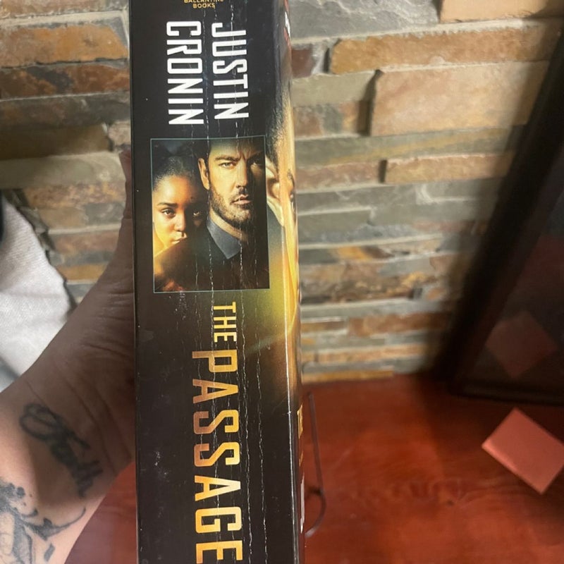 The Passage (TV Tie-In Edition)