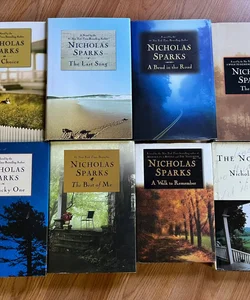 Assortment of Nicholas sparks books 