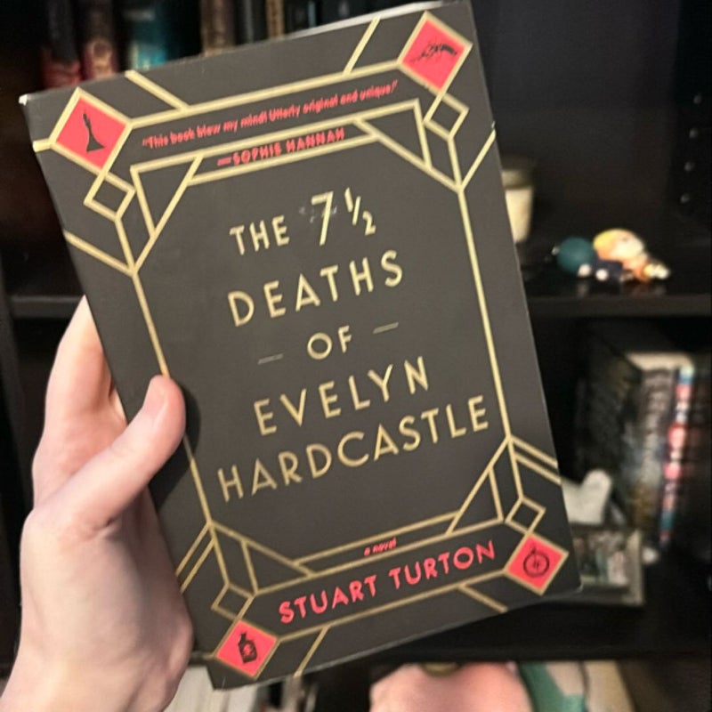 The 7½ Deaths of Evelyn Hardcastle