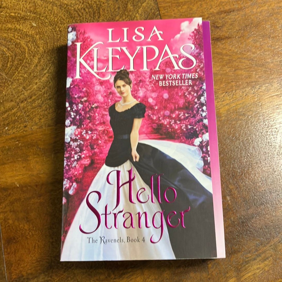 Hello Stranger by Lisa Kleypas, Paperback Pangobooks