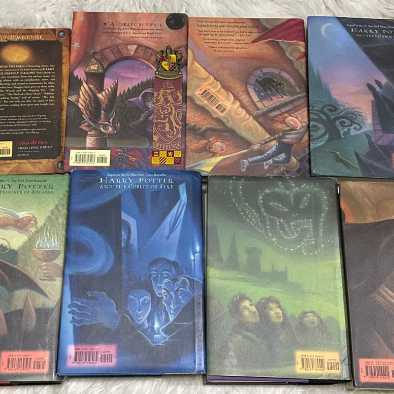 FIRST EDITION HARDCOVER HARRY POTTER SERIES WITH NOBLE COLLECTION BOOKMARK