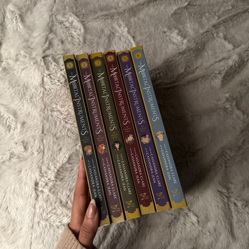 The Mortal Instruments: the Graphic Novels, Vol. 1-6