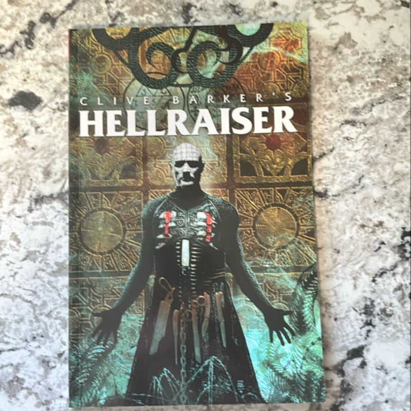 Clive Barker's Hellraiser Vol. 1