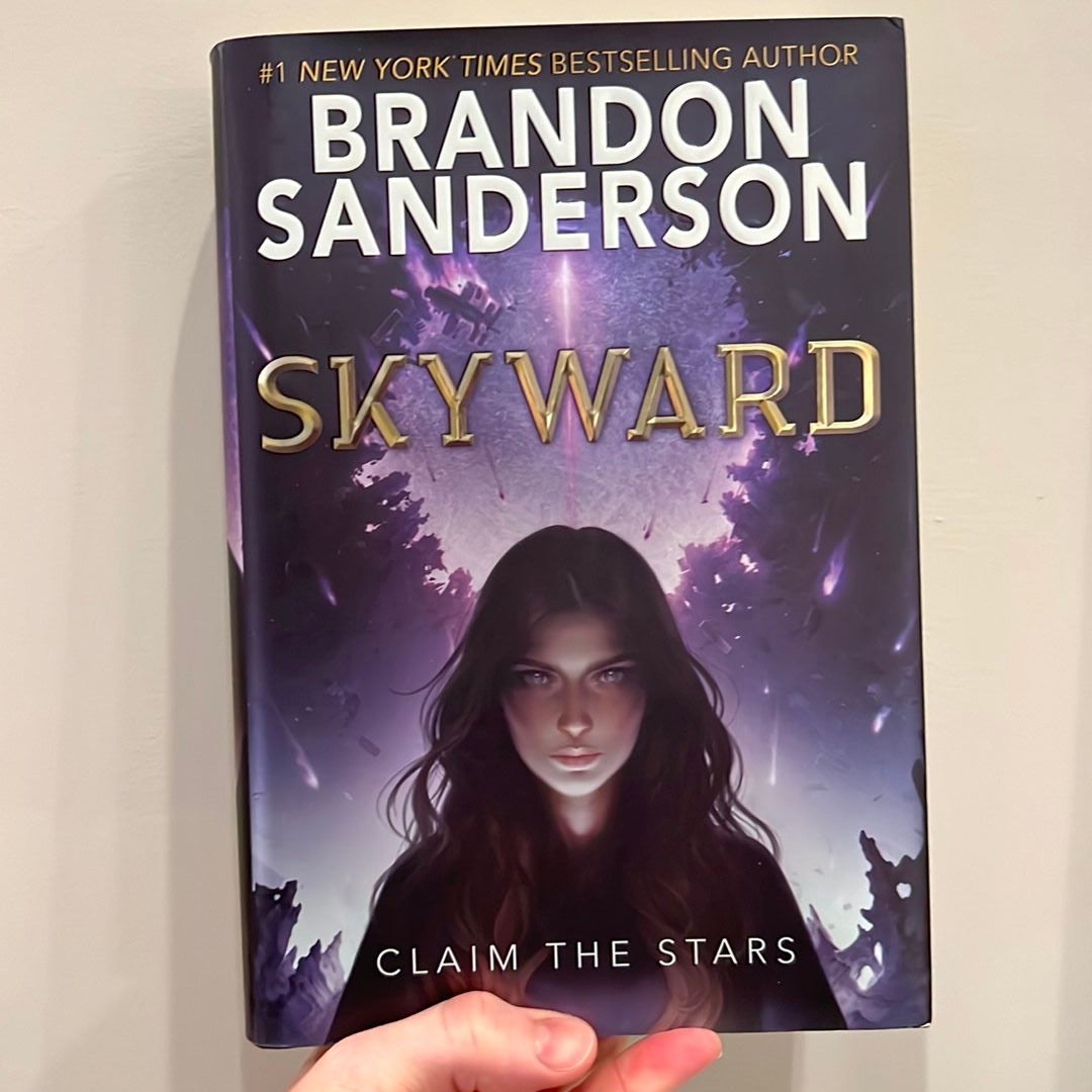 Skyward by Brandon Sanderson: 9780399555770