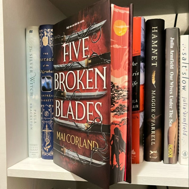 Five Broken Blades (Deluxe Limited Edition)