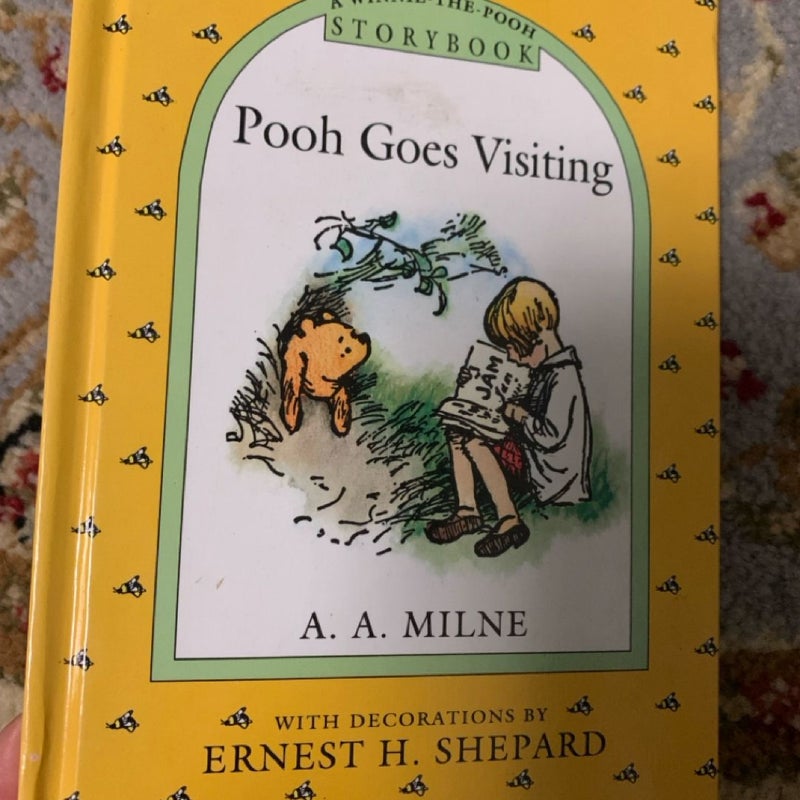 Pooh Goes Visiting