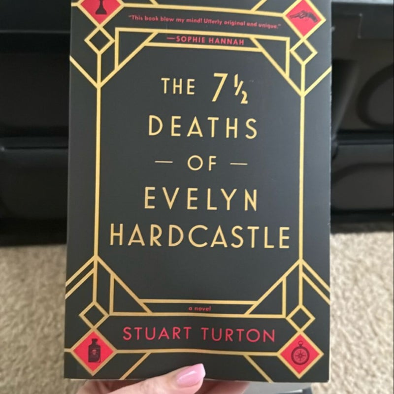 The 7½ Deaths of Evelyn Hardcastle