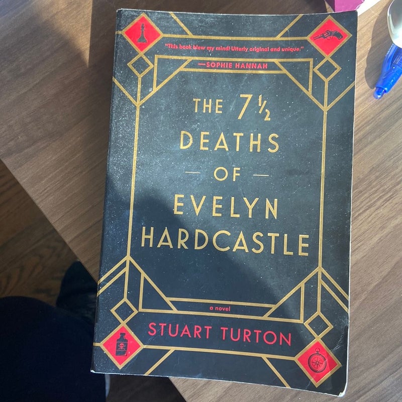 The 7½ Deaths of Evelyn Hardcastle