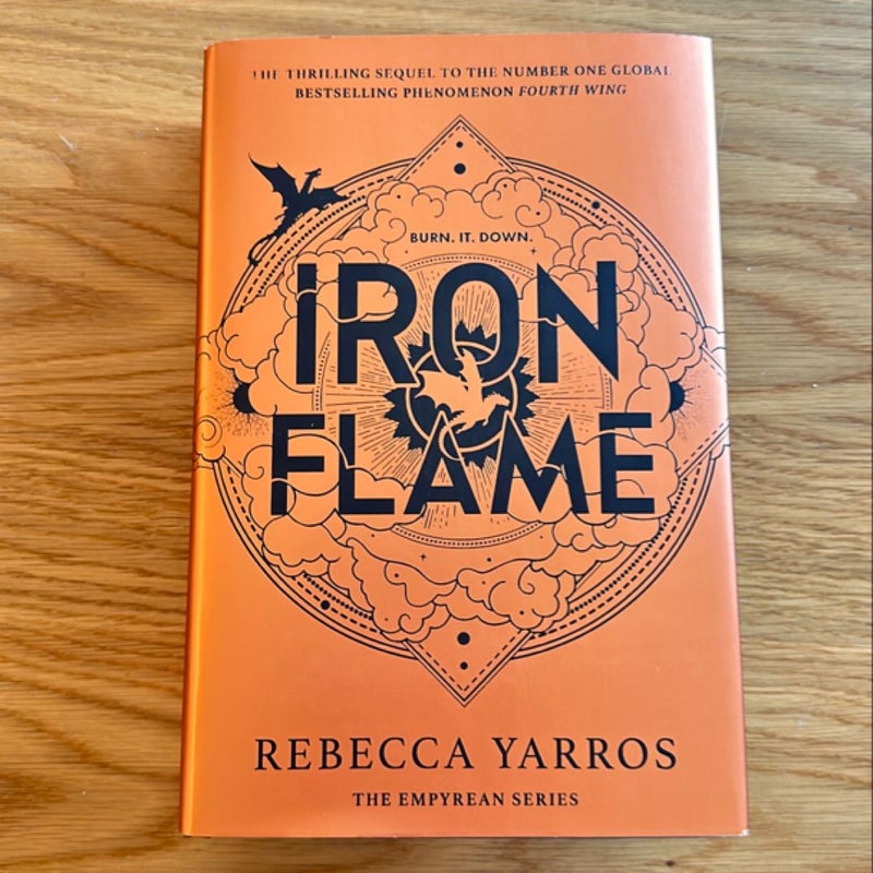  iron flame (WATERSTONES EXCLUSIVE)