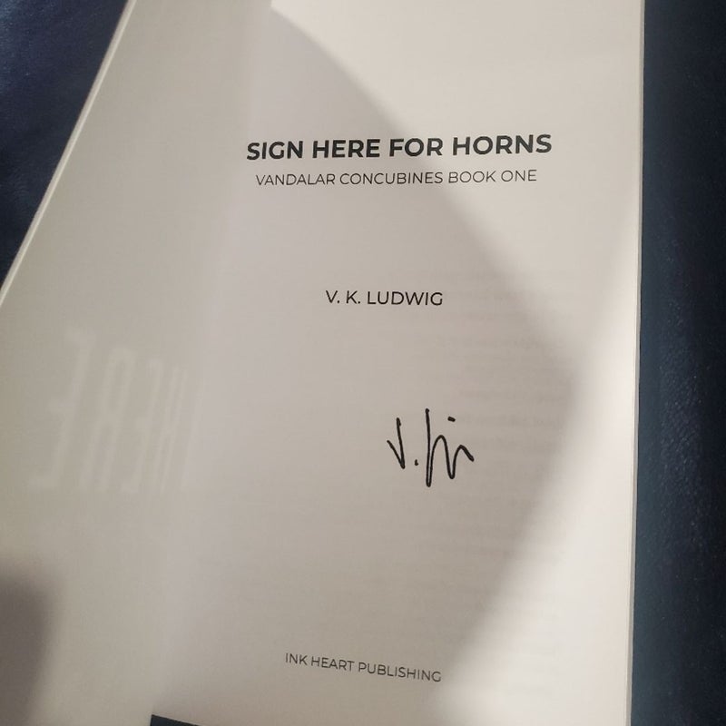 Sign here for horns