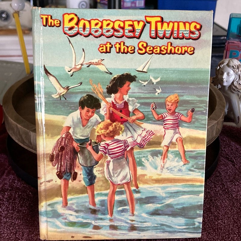 The Bobbsey Twins at the Seashore (VINTAGE 1954)