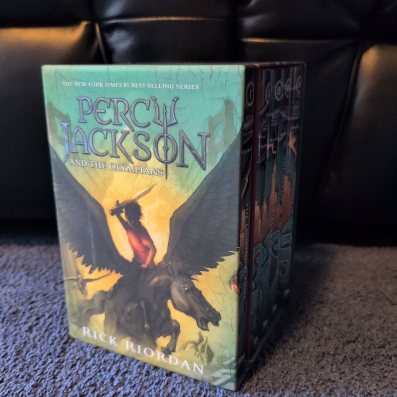 Percy Jackson and the Olympians Box Set, 5 Books