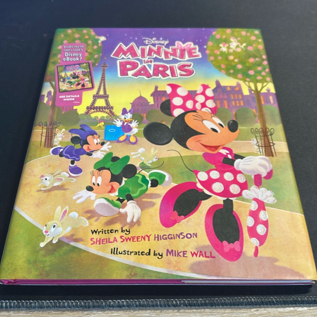 Minnie Minnie in Paris