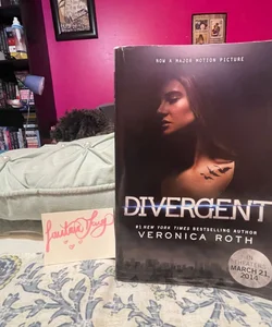 Divergent Movie Tie-In Edition